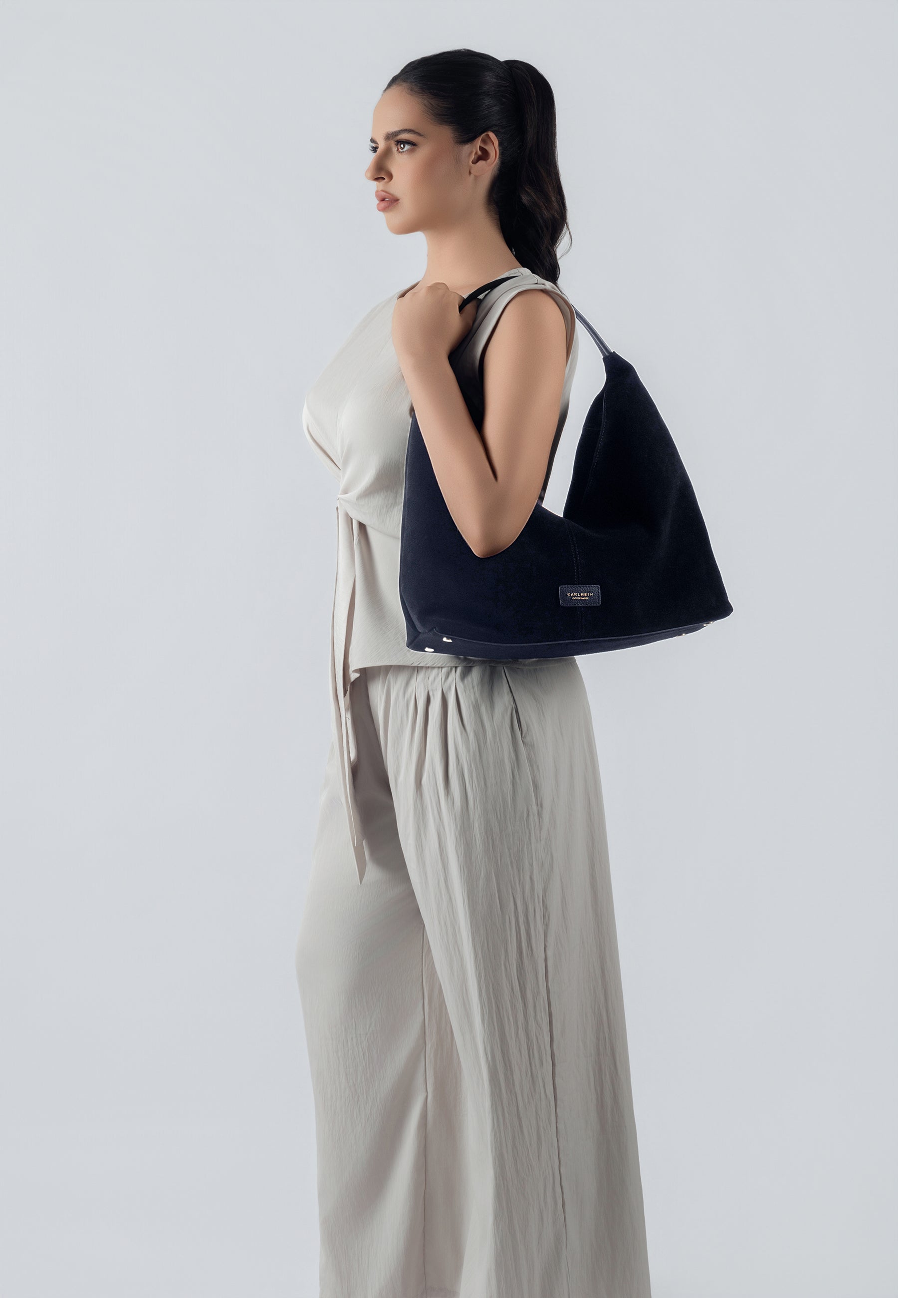 Eliana Suede Handbag (Black)